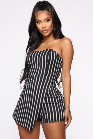 Lose Focus Stripe Romper - Black/White