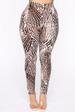 We At My Favorite Spot Legging Set - Brown/combo